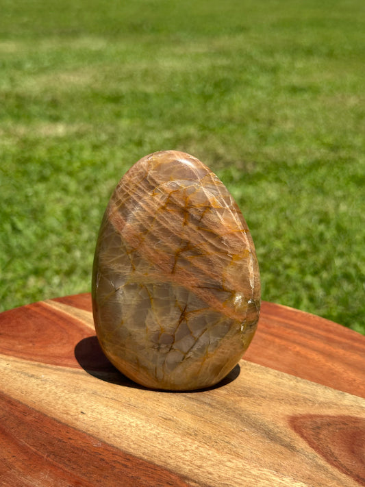 Peach Moonstone Freeform (Medium)